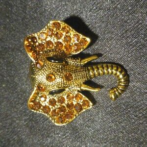 Elephant brooch